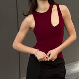 Top with a sculpted neckline in Burgundy