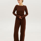 Longsleeve with a boat neckline in Chocolate