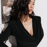 Боді з вирізом і драпірованим коміром чорний